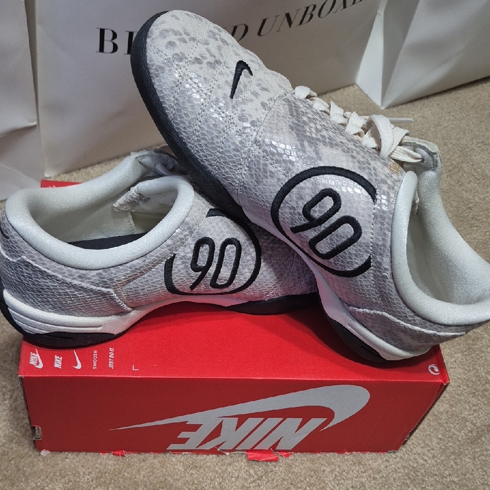 Nike T90 SE Indoor Soccer Shoes